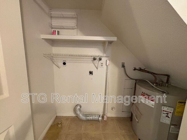 Building Photo - 777 S 400 E