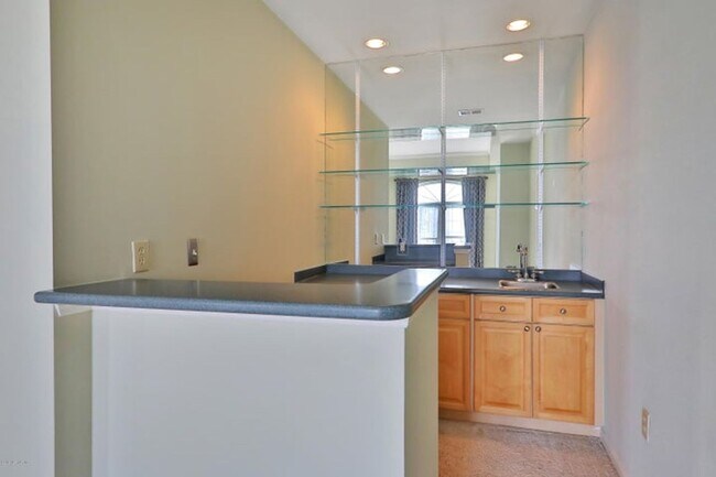 Building Photo - St Johns River Views!