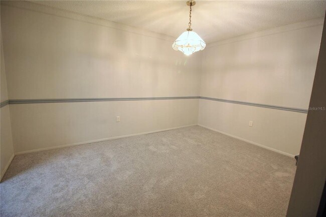 Building Photo - 540 Orange Dr