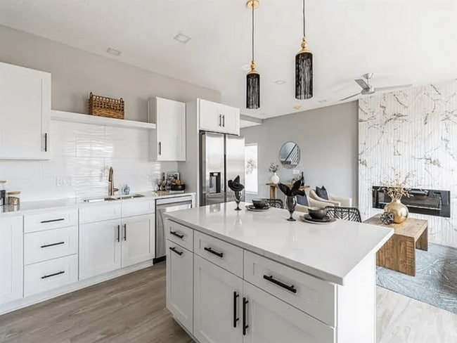 Building Photo - 15588 Rocklyn Dr