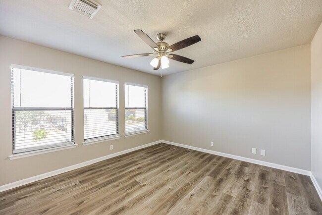 Building Photo - 10478 Tippecanoe