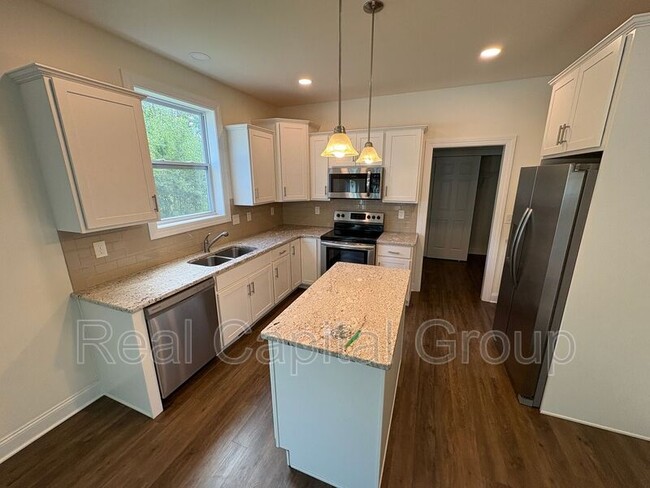 Building Photo - 43 Timber Creek Dr