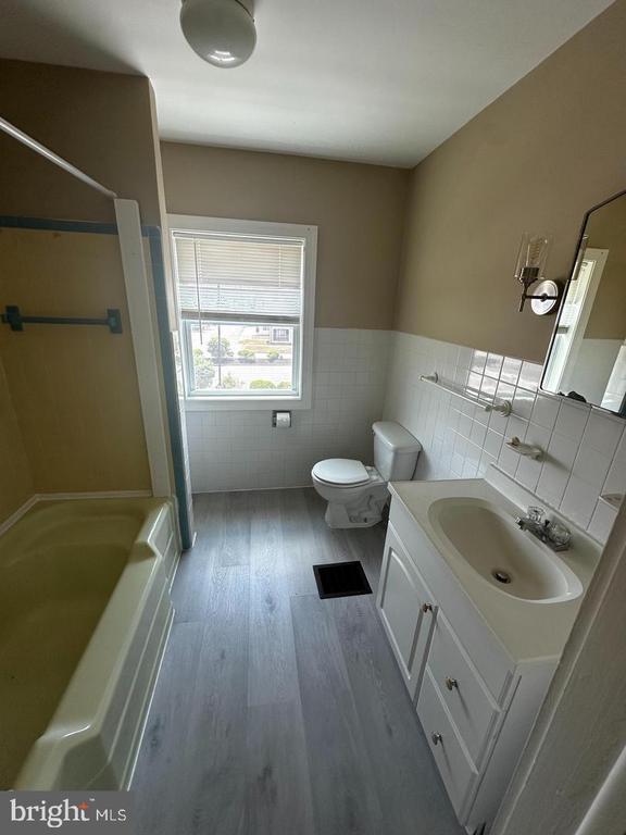 Building Photo - 3566 S Delsea Dr