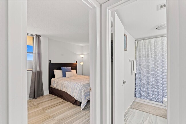 Building Photo - 1850 Homewood Blvd