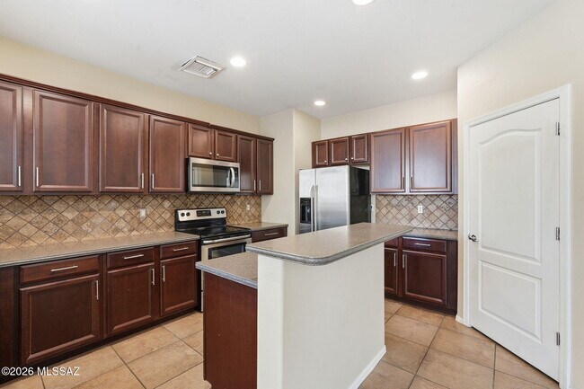Building Photo - 3576 W Goshen Dr