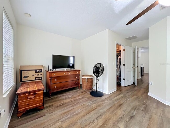 Building Photo - 2826 Oakville Pl