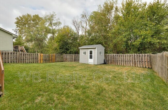 Building Photo - 4519 Meadow Valley Dr