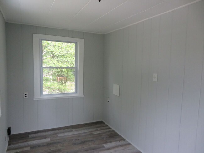 Building Photo - Brace yourself, because this Walnut Hill beauty doesn’t just turn heads — it demands a double-tak...