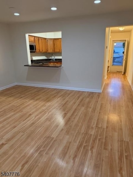 Building Photo - 10 Leahy Ct