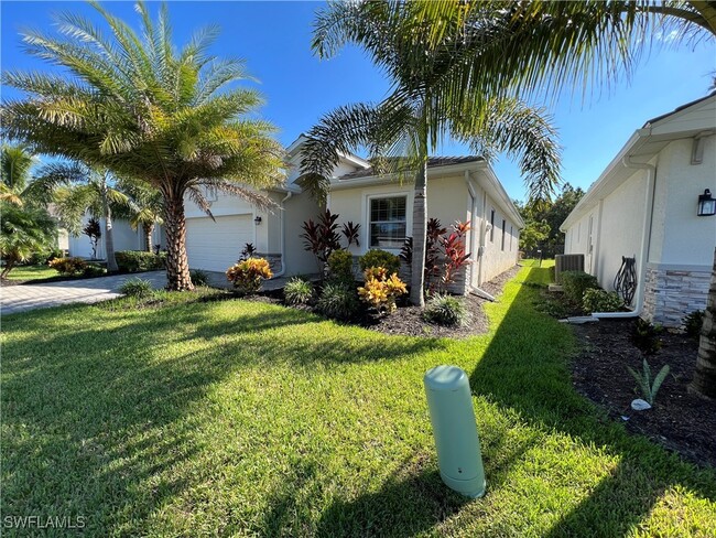 Building Photo - 4163 Bluegrass Dr