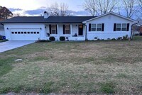 Building Photo - 4737 E Circle Dr NW