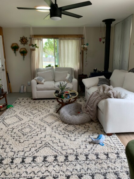 Building Photo - 123 Adam Ave