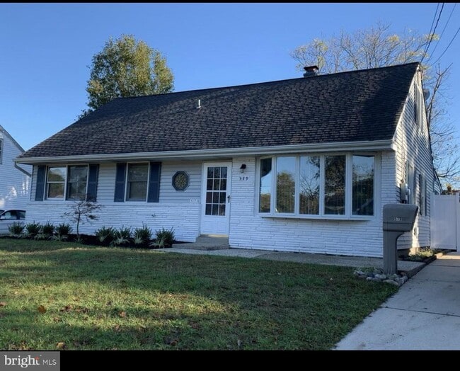 Building Photo - 579 Lehigh Rd
