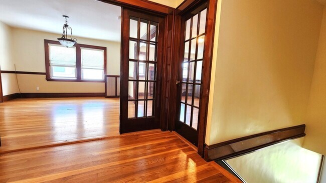 Building Photo - 177 Trapelo Rd