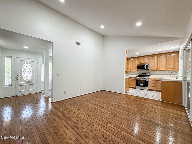 Building Photo - 3761 Patrick Henry Pl
