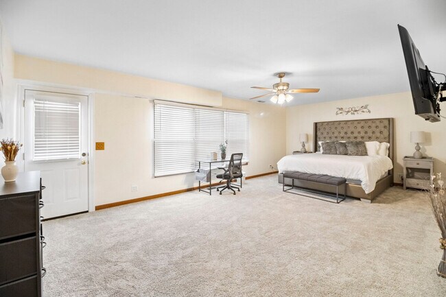 Building Photo - 308 Orchard Ln