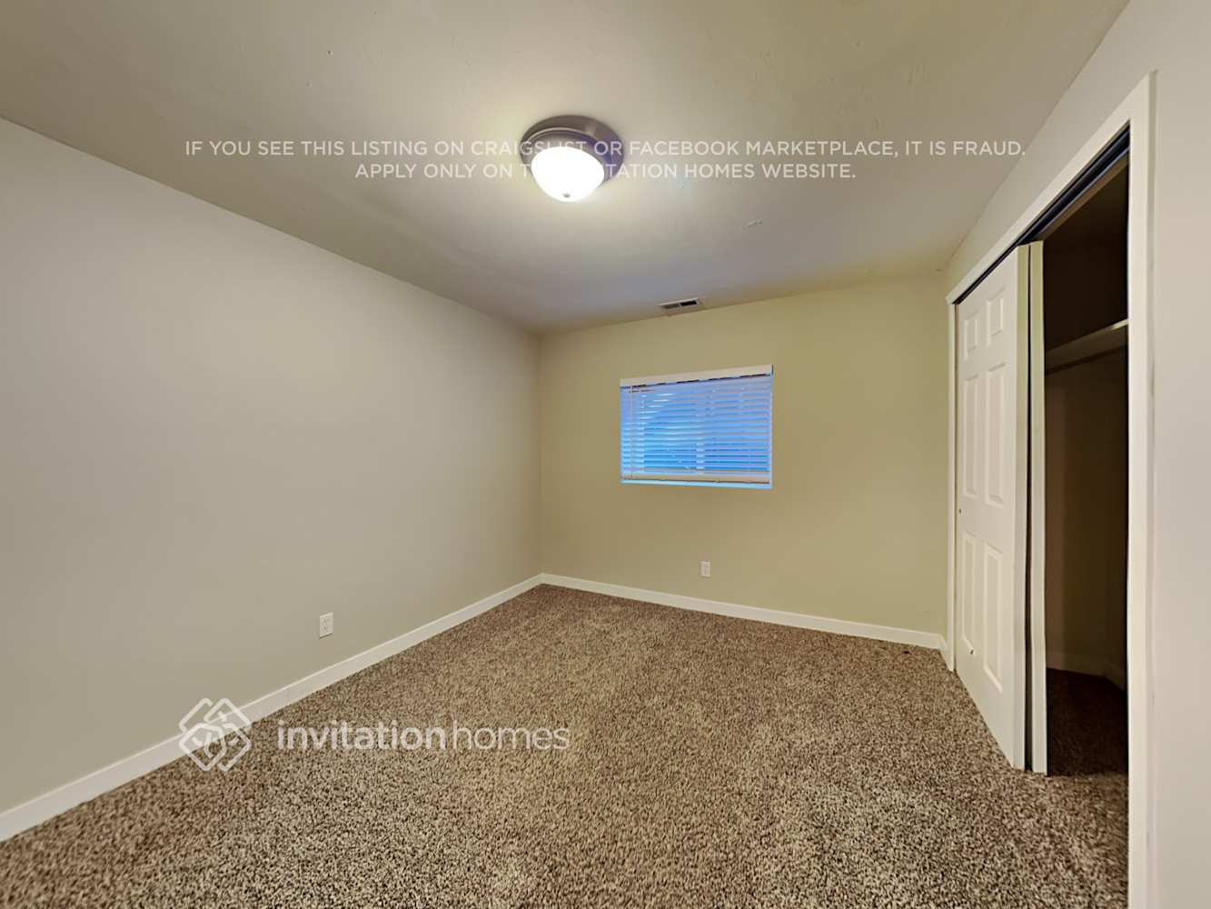 Building Photo - 5814 Santana Dr
