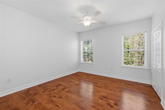 Building Photo - 815 Lake Evalyn Dr