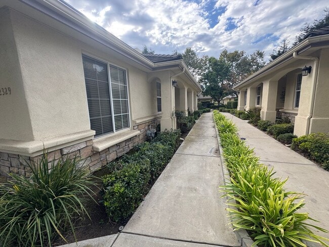 Building Photo - 2329 Eastbury Way