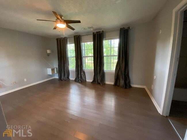 Building Photo - 279 Quail Run