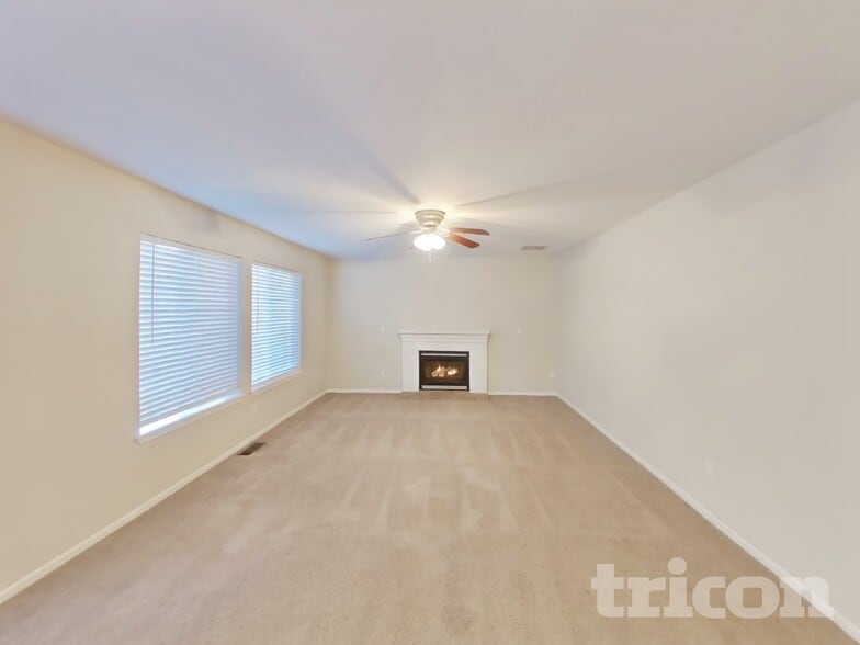 Building Photo - 5310 Stockton St SE