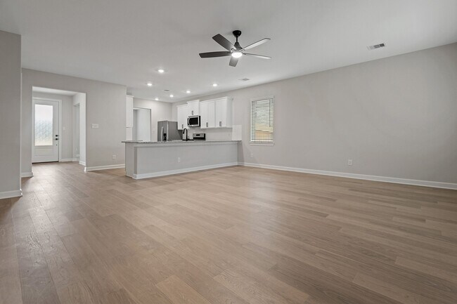 Building Photo - 23110 Dadi Orchid Dr