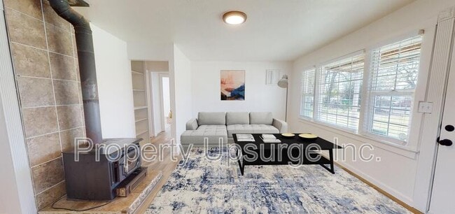 Primary Photo - 2741 Marilyn Ave