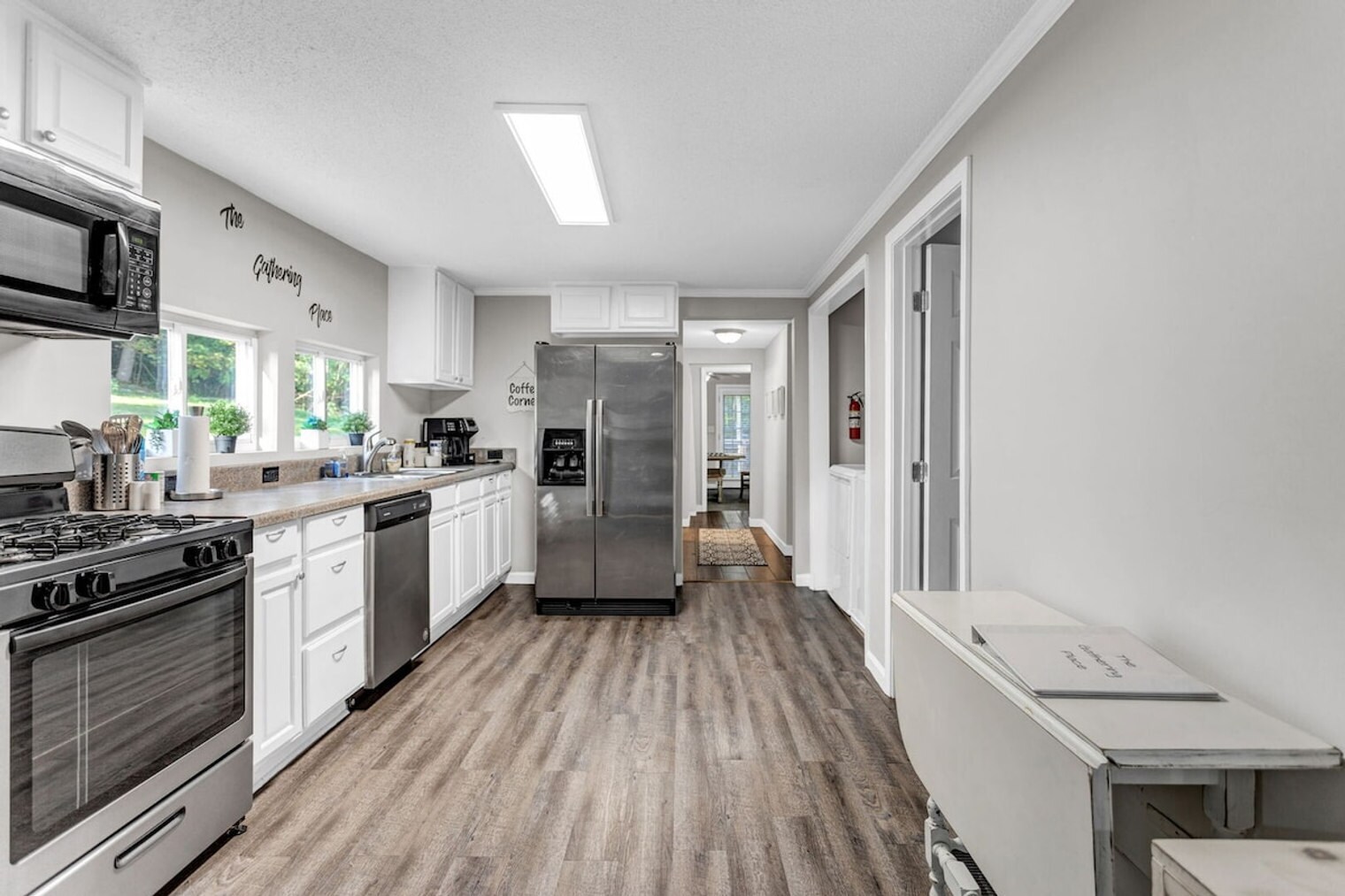 Building Photo - 4481 McLain Cir