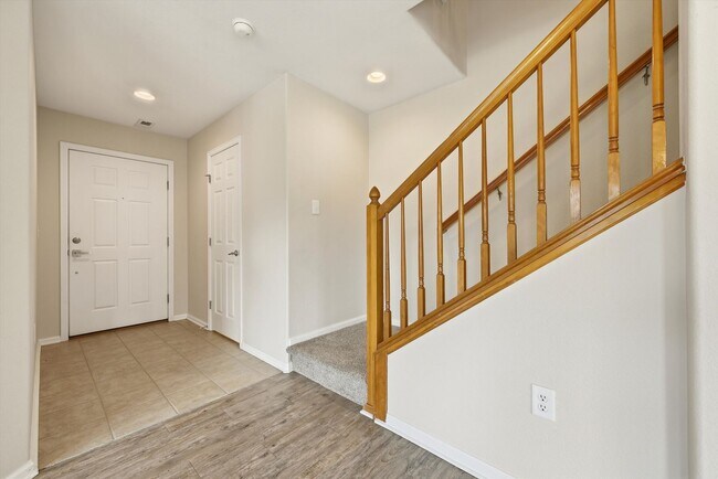 Building Photo - 9048 Apache Plume Dr