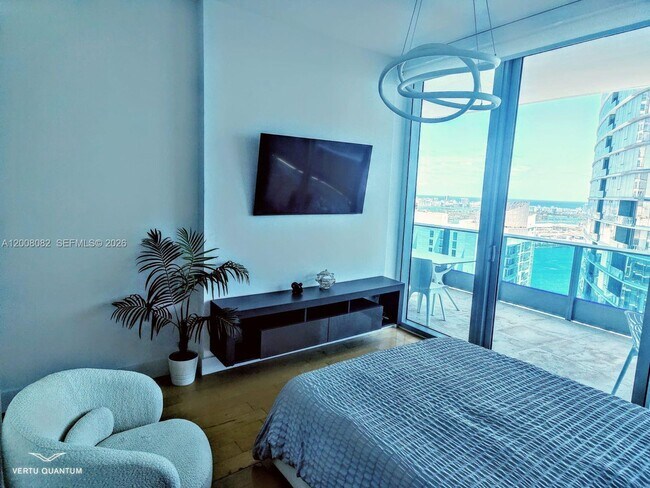 Building Photo - 200 Biscayne Blvd Way