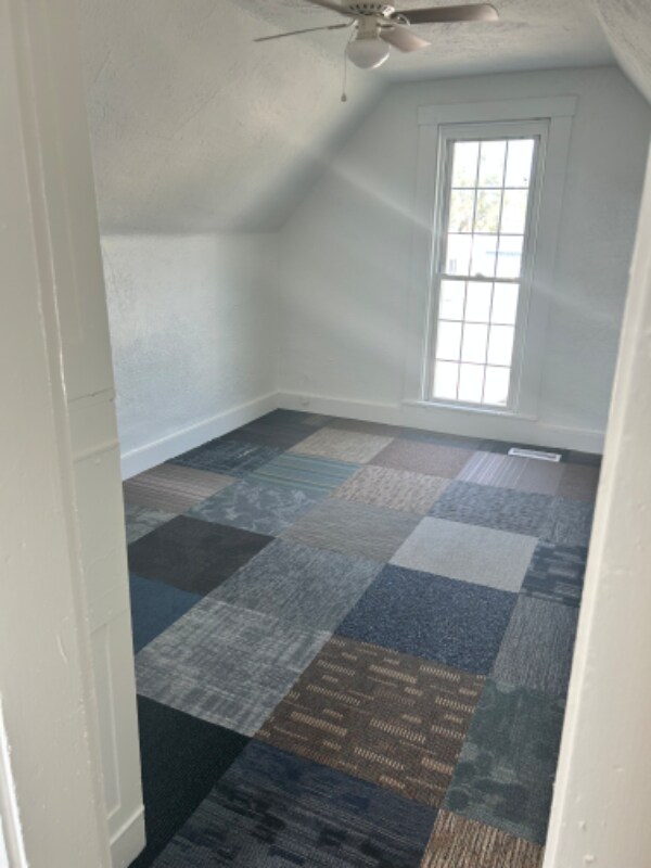 Building Photo - 118 2nd St