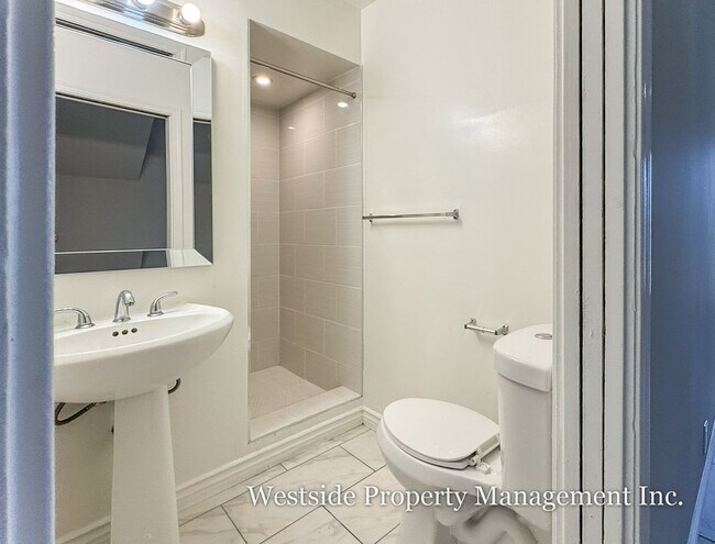 Building Photo - 8100 W 83rd St