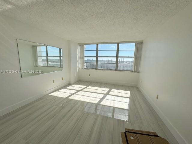 Building Photo - 18021 Biscayne Blvd