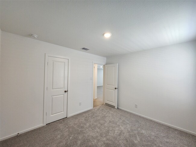 Building Photo - 6014 Standpiper Lp