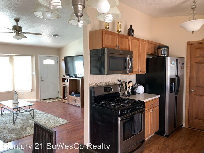 Building Photo - 3 br, 2 bath House - 2712 N. Fairview Ave