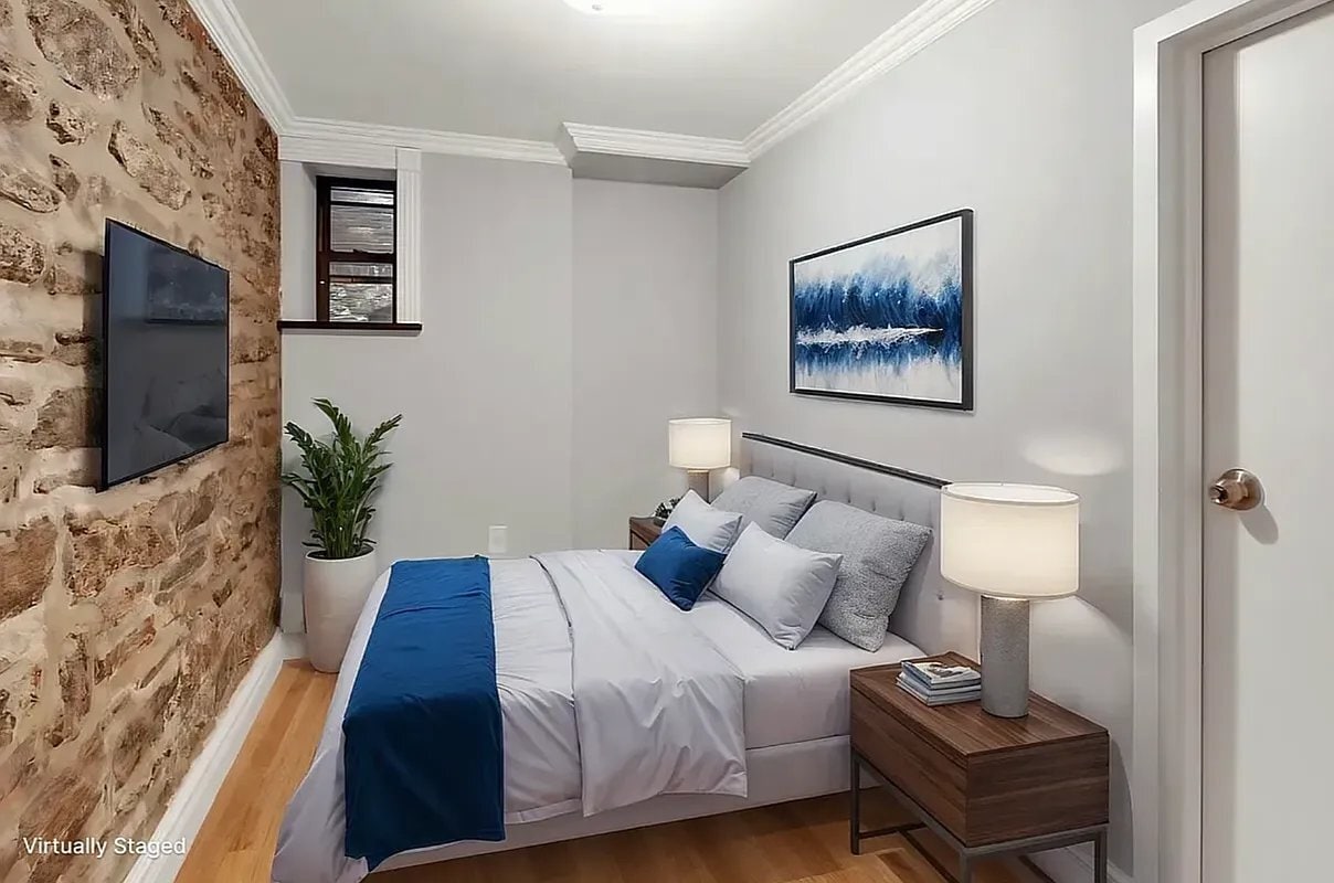 Building Photo - 248 Mott St