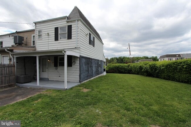 Building Photo - 5634 Mitchell Rd