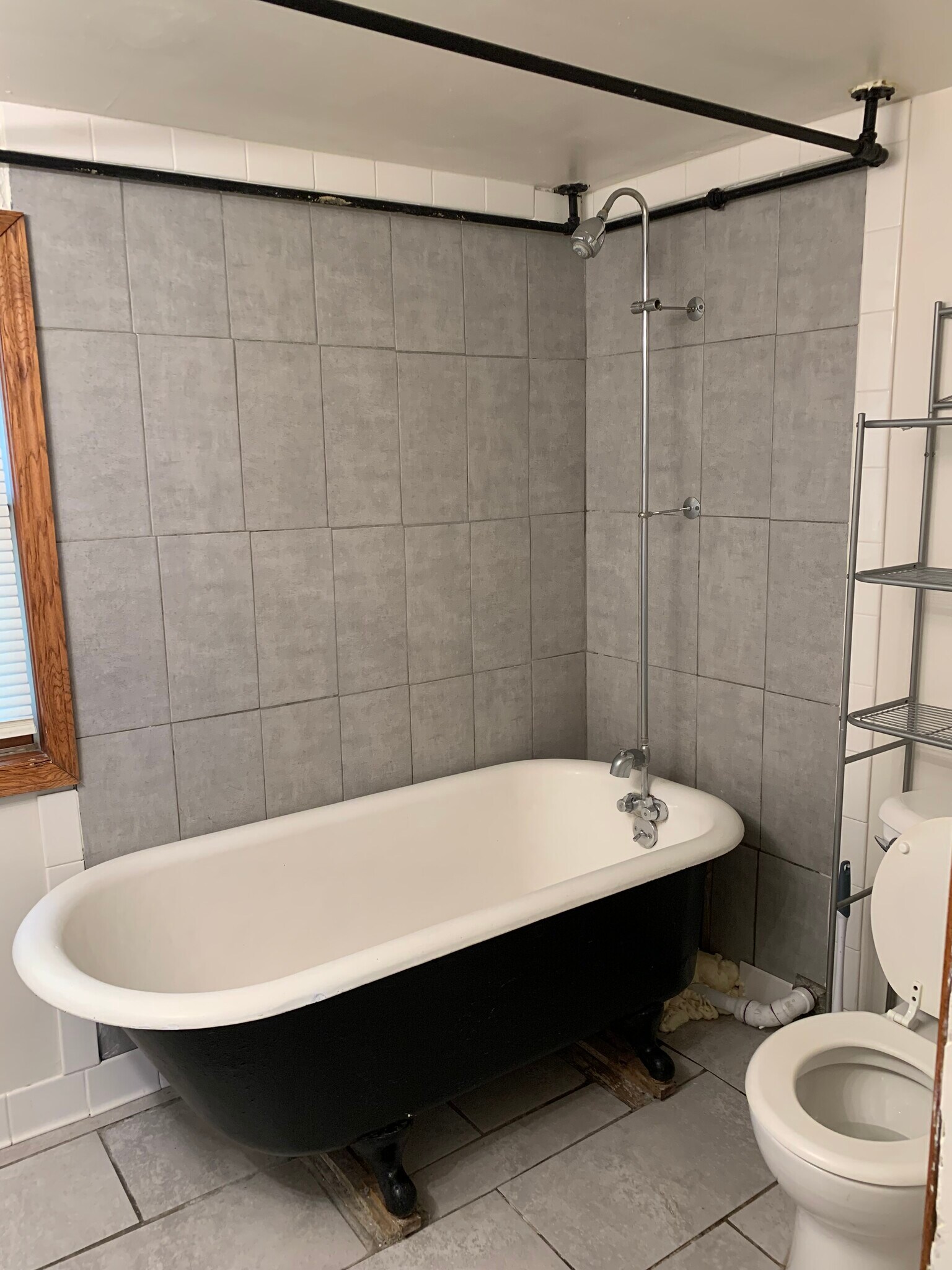 Bathroom - 3508 3rd St NE