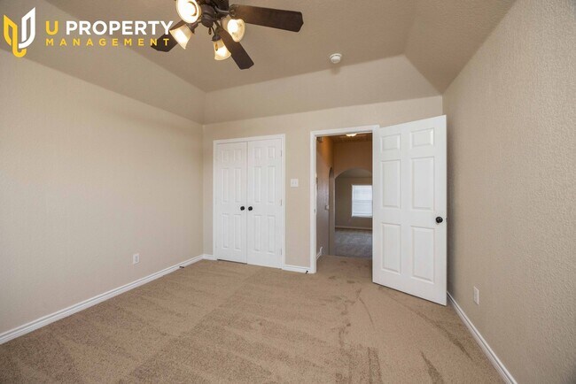 Building Photo - Charming two-story brick home in the desir...