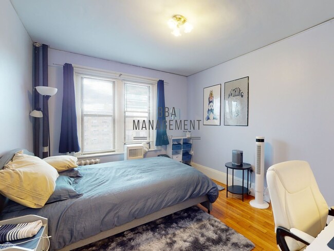 Building Photo - HOT FENWAY LISTING!!!!!