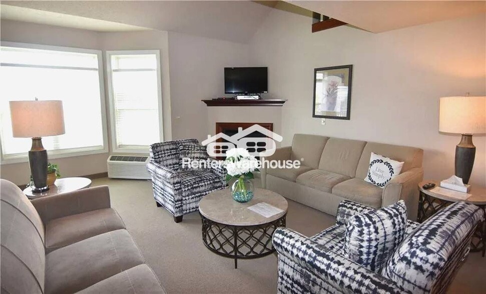 Building Photo - 2853 29th Ave