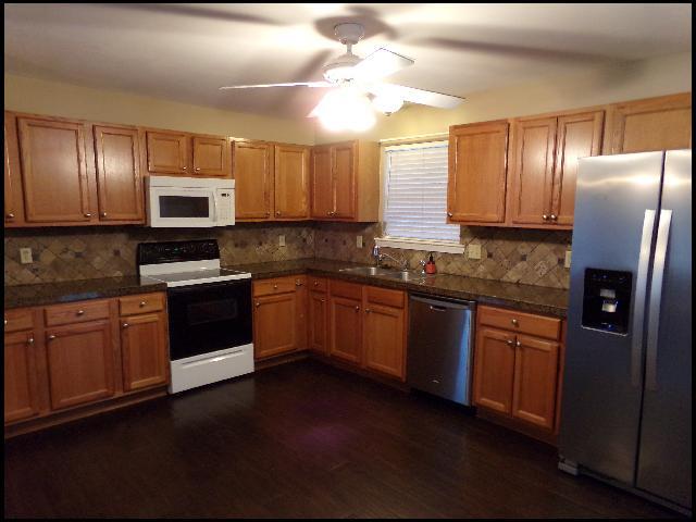 Building Photo - 118 Bob O Link Ln