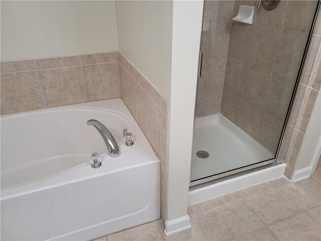 Building Photo - 2114 Hailston Dr NW