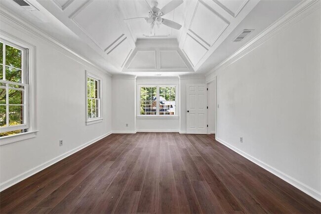 Building Photo - 2120 Skyland Cove Ln SW