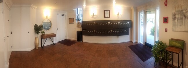 Building Photo - 11162 Camarillo St