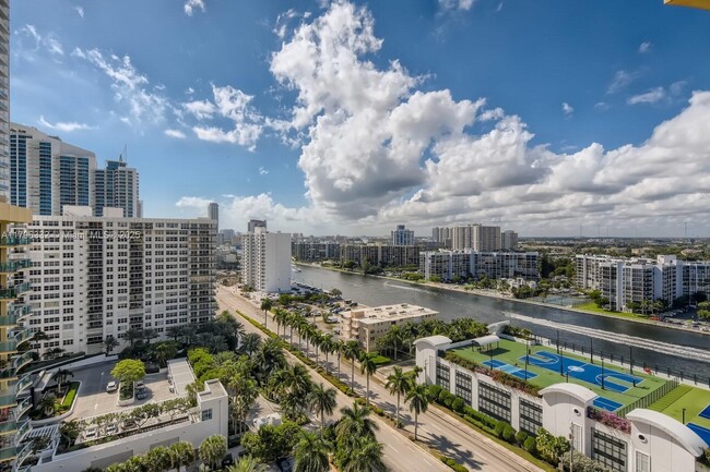 Building Photo - 2501 S Ocean Dr