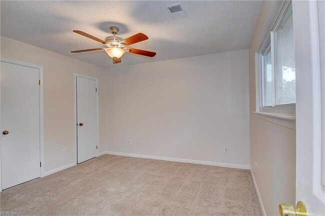 Building Photo - 4269 Grove Ct