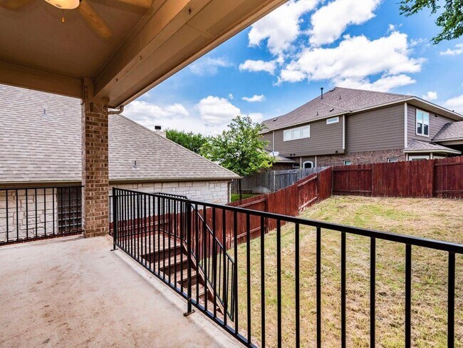 Building Photo - 205 Choke Canyon Ln