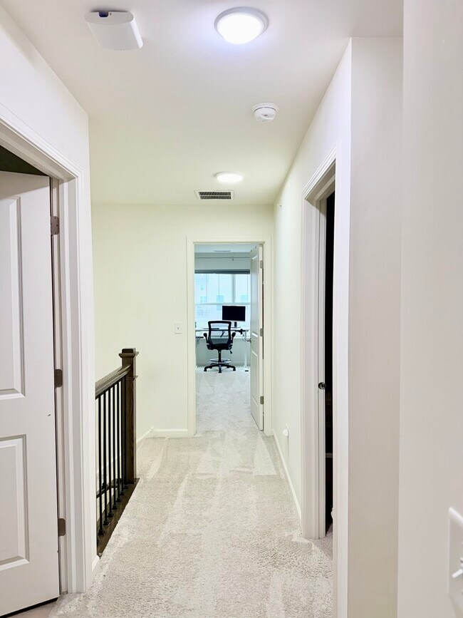 Building Photo - 2826 Kessler Dr