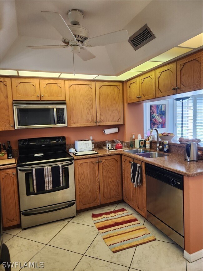 Building Photo - 1629 Spoonbill Ln